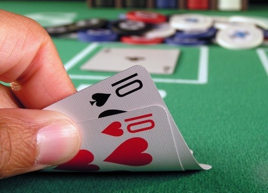 二線應(yīng)用渠道危機(jī)：轉(zhuǎn)型艱難 機(jī)鋒無奈“賤賣”